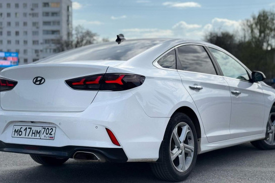 Hyundai Sonata 617