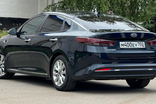 KIA Optima LUX