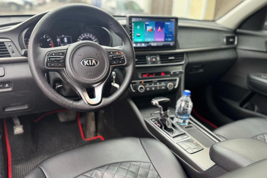 KIA Optima LUX