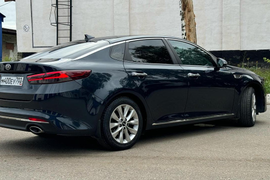 KIA Optima LUX